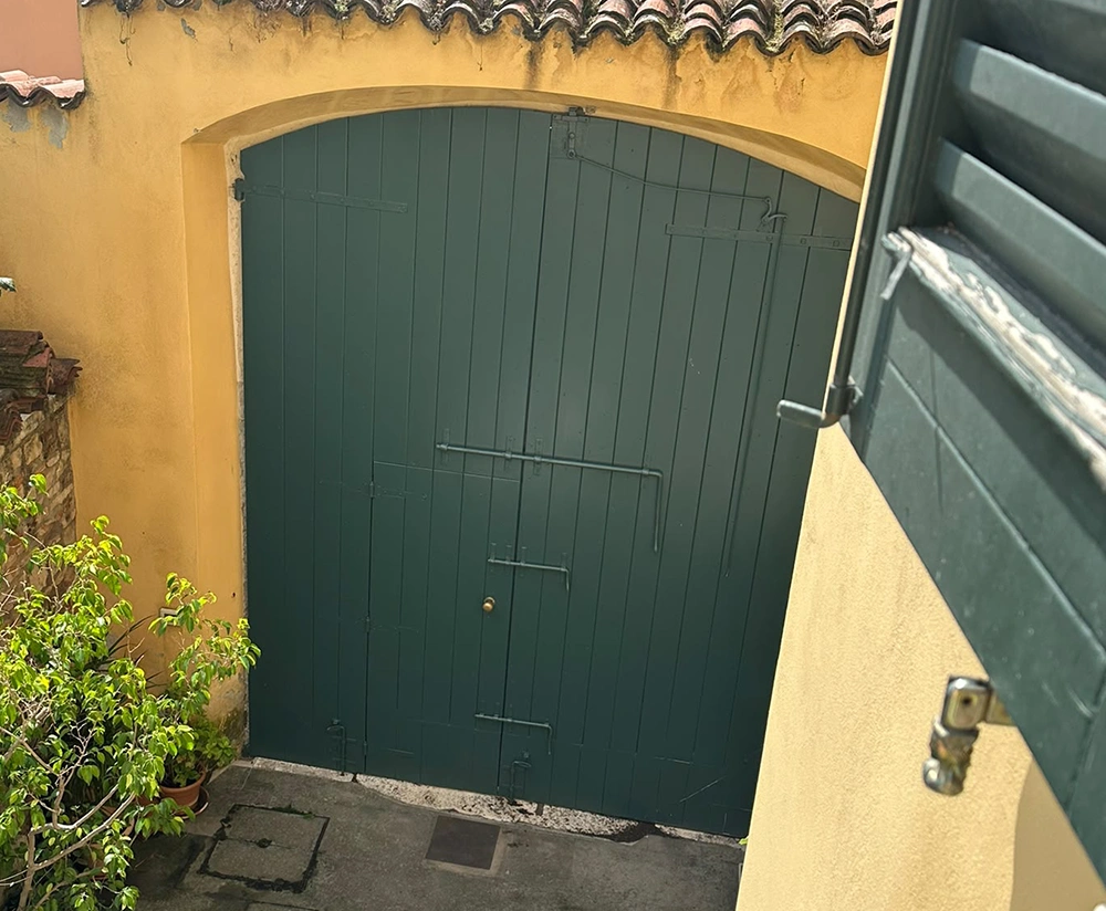 Verniciatura Portoncino e Porte Esterne a Brescia
